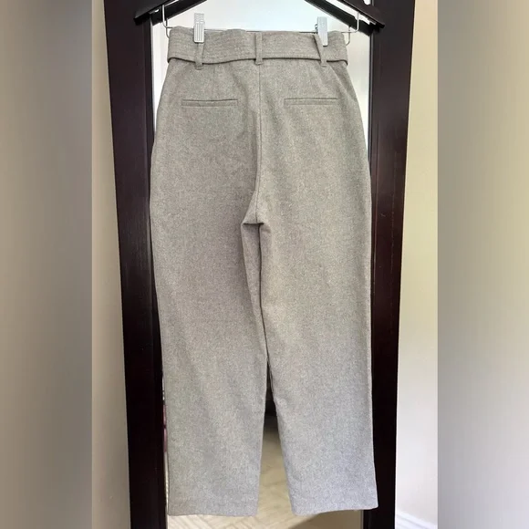 ARITZIA WILFRED JALLADE Light Gray Belted Trousers (US 0) - Picture 5 of 9